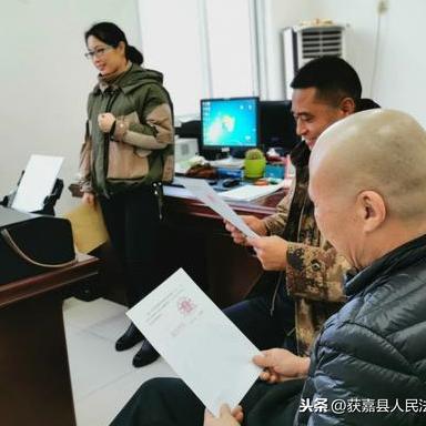 百姓调解最新一期圆满解决纠纷，共建和谐社区